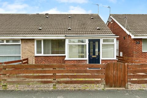 2 bedroom bungalow to rent, Wensleydale, Hull HU7