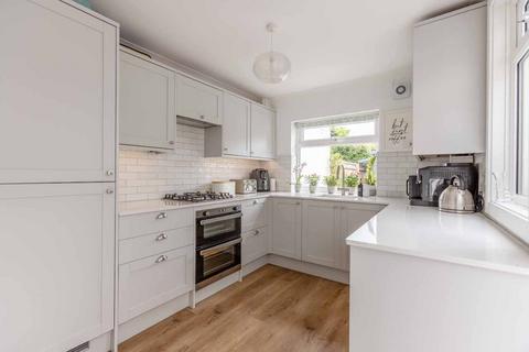 2 bedroom terraced house for sale, Pinewood Close, Gerrards Cross SL9
