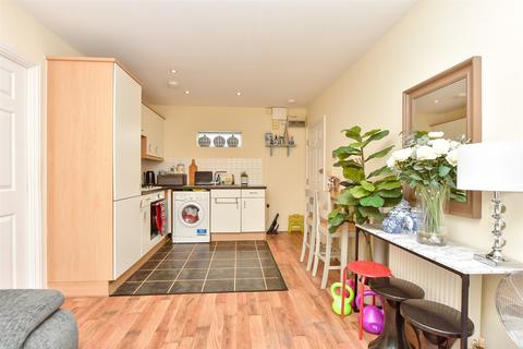 1 bedroom apartment for sale, Monarch Drive, Sittingbourne ME10