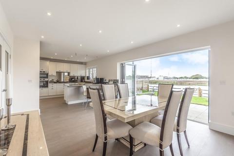 undefined, Green Park Village,  Reading,  Berkshire,  RG2