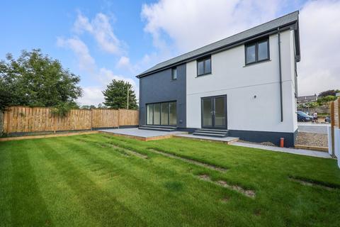 4 bedroom detached house for sale, Trewoon, St. Austell, St. Austell , PL25
