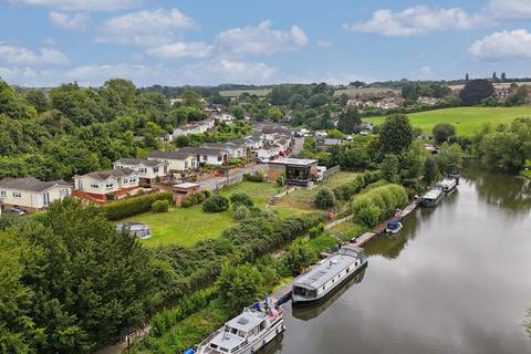 undefined, Farleigh Bridge, East Farleigh, ME16