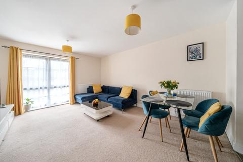 1 bedroom apartment for sale, Bell Court, Merlin Road, Farnborough, GU14