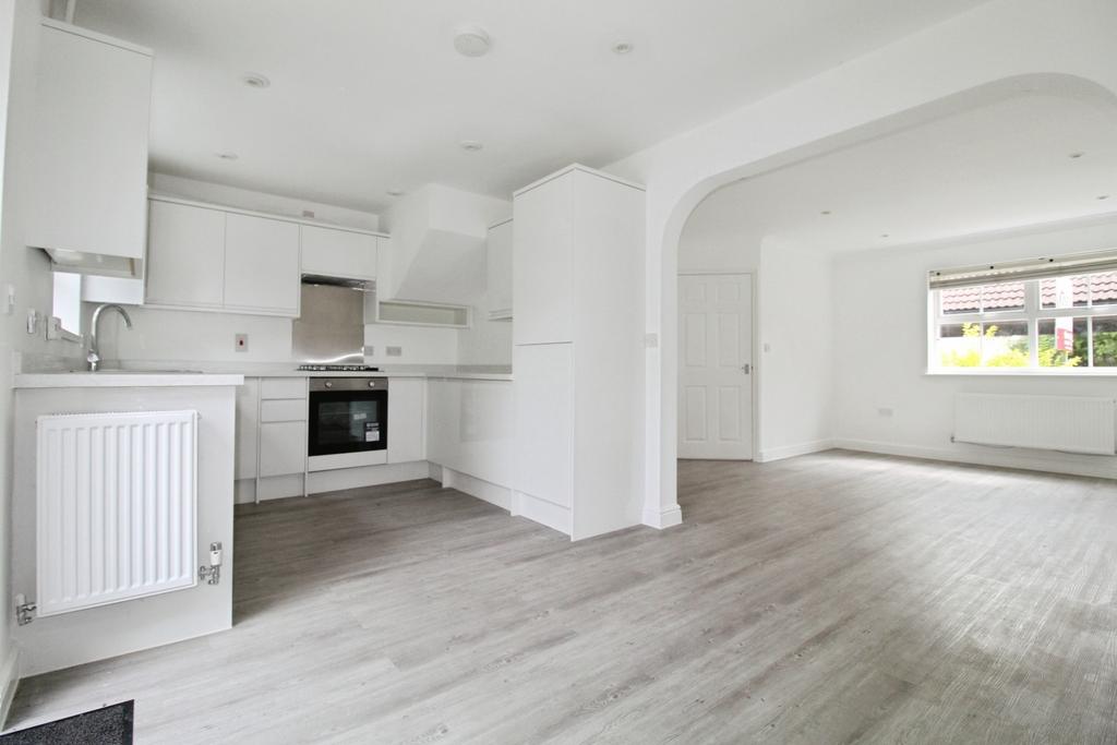 Pbox-kitchen-312800.JPG