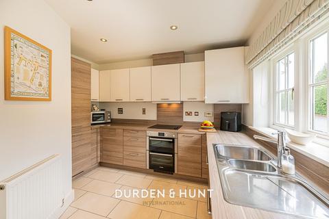 2, Matthews Court Harlow Road, Moreton, Ongar, CM5 0LH