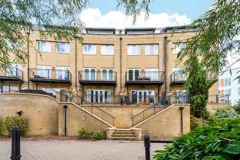 4 bedroom terraced house for sale, Felsted, Caldecotte, Buckinghamshire, MK7