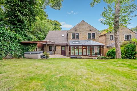 4 bedroom detached house for sale, Hartley Court, Liversedge, WF15