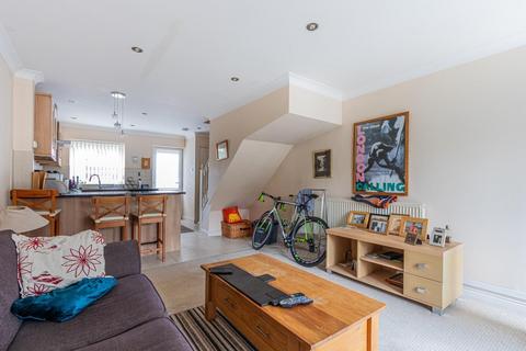 undefined, Plas Taliesin, Penarth CF64