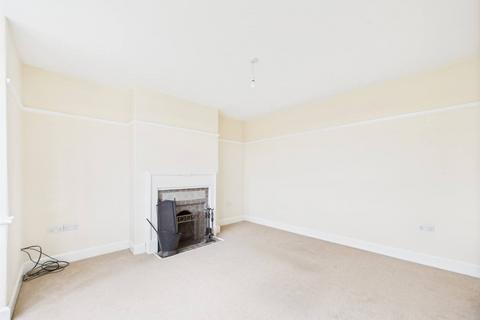 3 bedroom semi-detached house for sale, York Road, Driffield, YO25 5AY