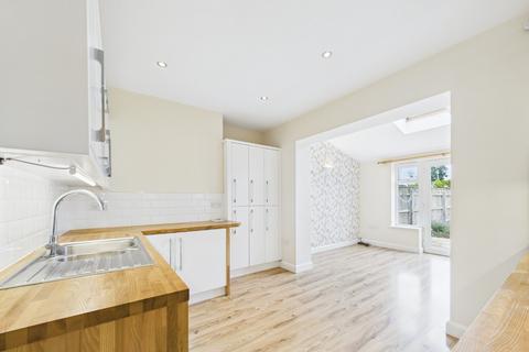 3 bedroom semi-detached house for sale, York Road, Driffield, YO25 5AY