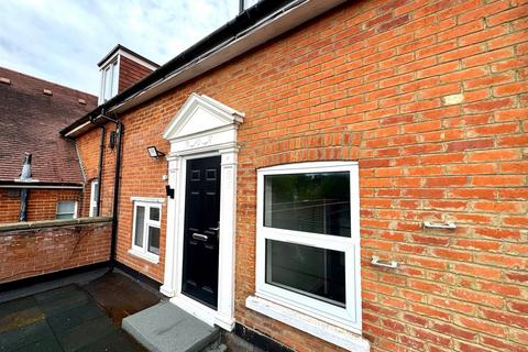 undefined, Fleet Road, Fleet GU51