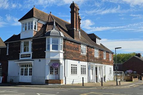 2 bedroom apartment for sale, Catteshall Road, Godalming, Surrey, GU7