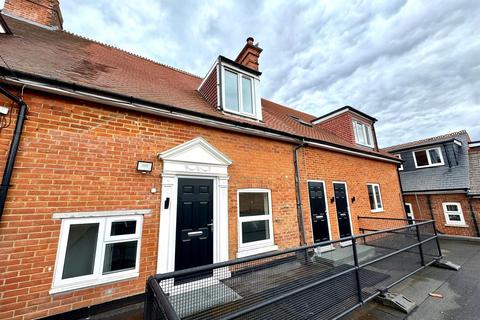 undefined, Fleet Road, Fleet GU51