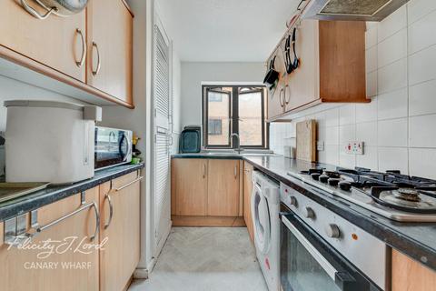 2 bedroom flat for sale, Frans Hals Court, Amsterdam Road, LONDON E14