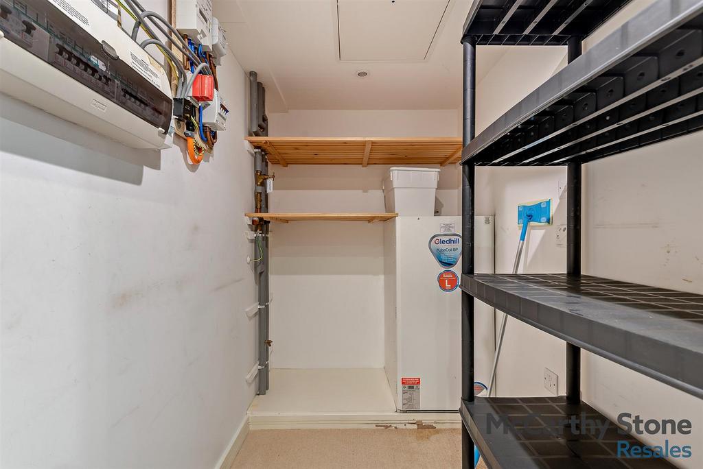 8645913-interior05-800.jpg