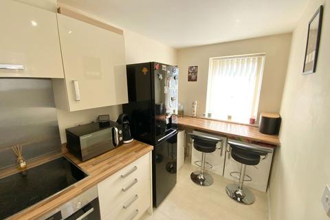2 bedroom flat for sale, Golden Orchard, Halesowen B62