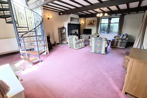 3 bedroom semi-detached house for sale, Wall Hill Road, Dobcross OL3