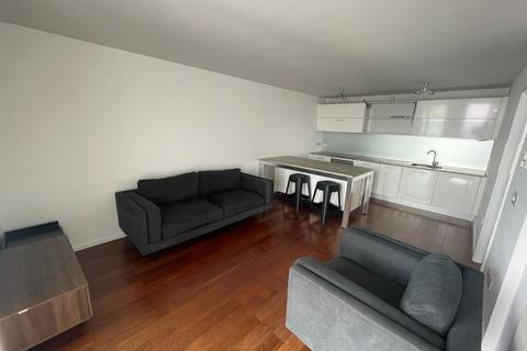 2 bedroom flat to rent, Beetham Tower, 10 Holloway Circus Queensway, Birmingham, West Midlands, B1