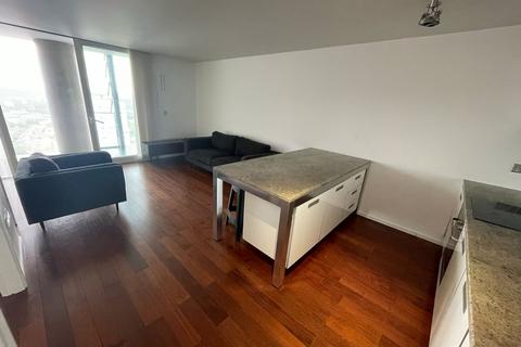 2 bedroom flat to rent, Beetham Tower, 10 Holloway Circus Queensway, Birmingham, West Midlands, B1