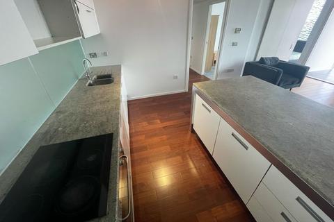 2 bedroom flat to rent, Beetham Tower, 10 Holloway Circus Queensway, Birmingham, West Midlands, B1