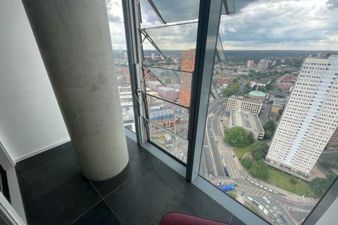 2 bedroom flat to rent, Beetham Tower, 10 Holloway Circus Queensway, Birmingham, West Midlands, B1