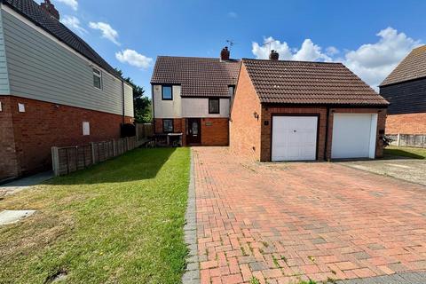 3 Garden Fields, Steeple, Southminster, CM0 7JY