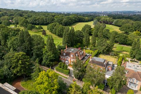 8 bedroom detached house to rent, Winnington Road, London, N2