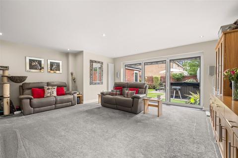 undefined, Vickers Row, Berkshire RG12