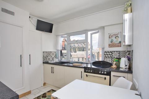 1 bedroom flat for sale, Craighton House, Dover, CT16