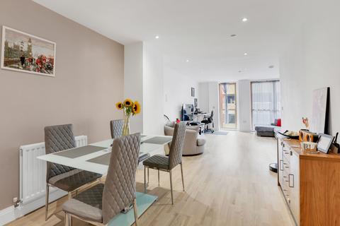 3 bedroom flat for sale, Blagdon Road, New Malden KT3