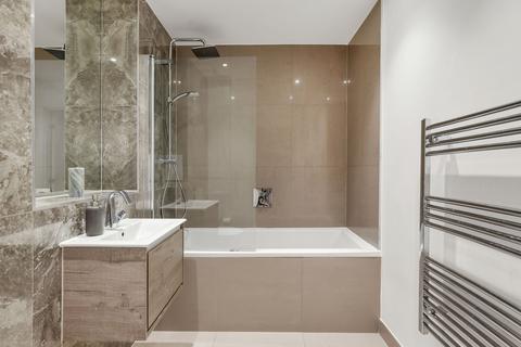 3 bedroom flat for sale, Blagdon Road, New Malden KT3