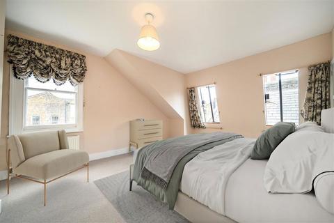 2 bedroom flat for sale, Sutherland Square, London SE17
