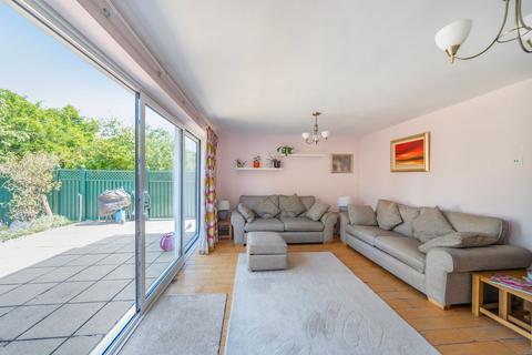 31 Heming Road, Edgware, HA8 9AB