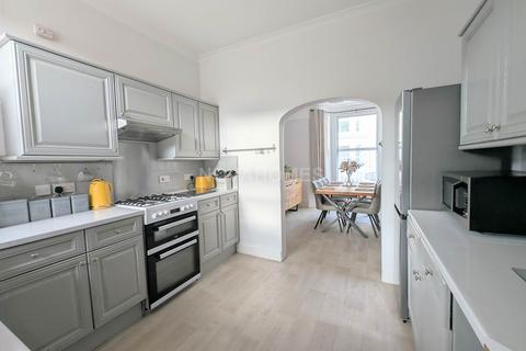 3 bedroom end of terrace house for sale, Knighton Road, Plymouth PL4