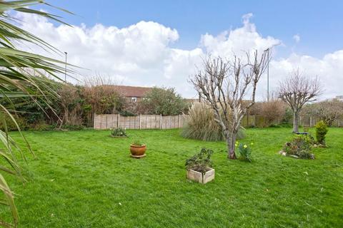 2 bedroom apartment for sale, Bridge Close, Lancing