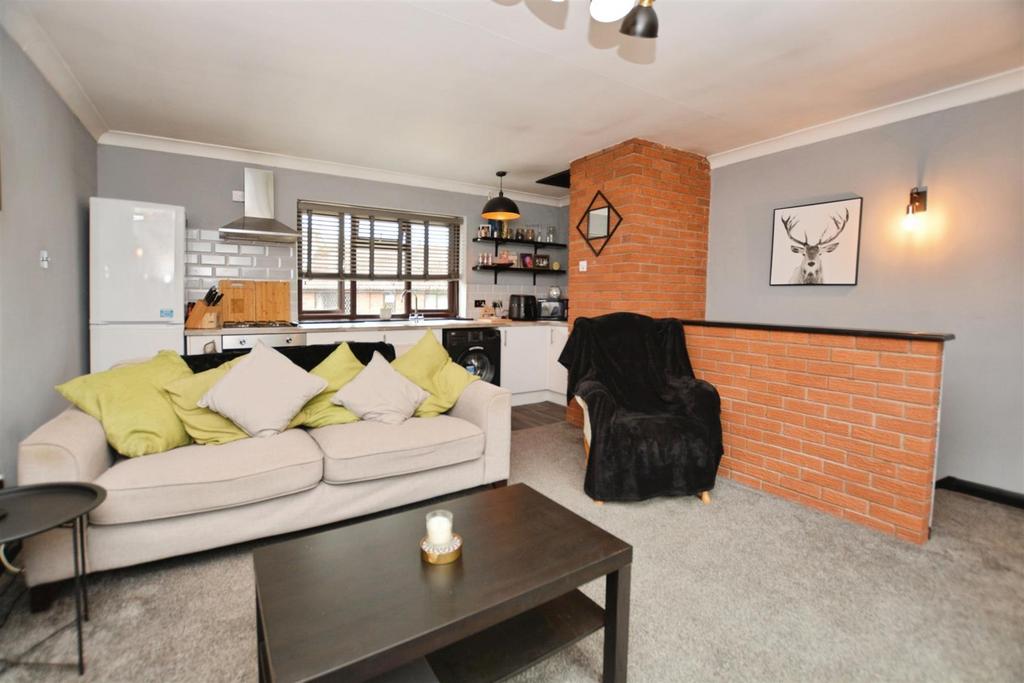 Kitchen/Lounge