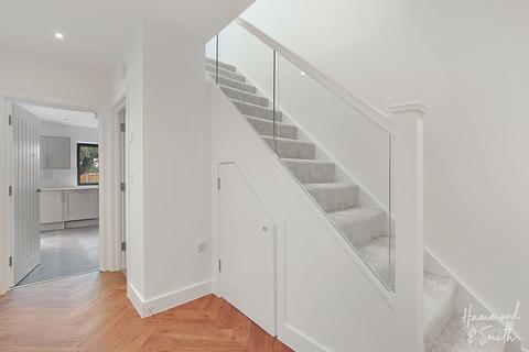 3 bedroom semi-detached house for sale, Ongar Road, Dumnow CM6