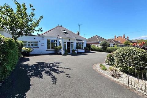 5 bedroom detached bungalow for sale, Old Elmore Lane, Quedgeley, Gloucester