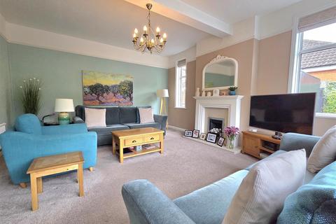 5 bedroom detached bungalow for sale, Old Elmore Lane, Quedgeley, Gloucester