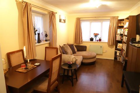 1 bedroom flat to rent, 40 Lansdowne Avenue, Slough SL1