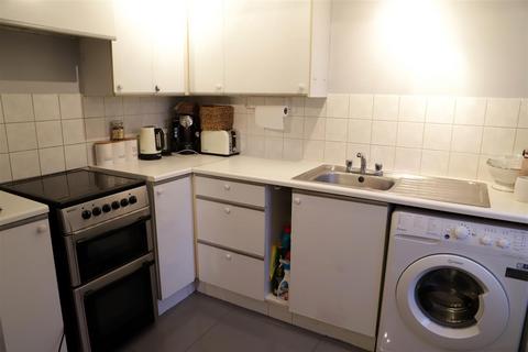 1 bedroom flat to rent, 40 Lansdowne Avenue, Slough SL1
