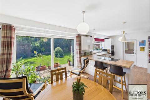 4 bedroom detached house for sale, Brentwood Avenue, CV3 6FN