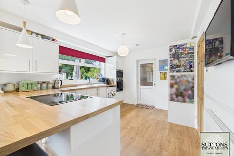 4 bedroom detached house for sale, Brentwood Avenue, CV3 6FN