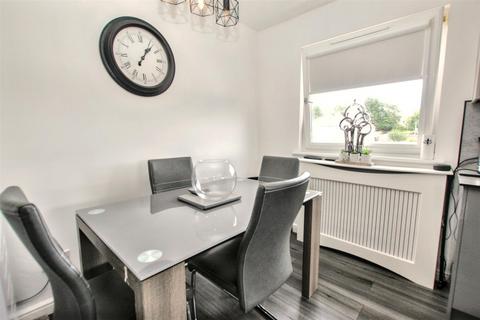 17/8 Carnwath Court Carnwath Road, Carluke, ML8 4DF