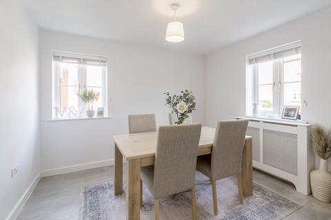 4 bedroom detached house for sale, Glebe Road, Northampton NN7