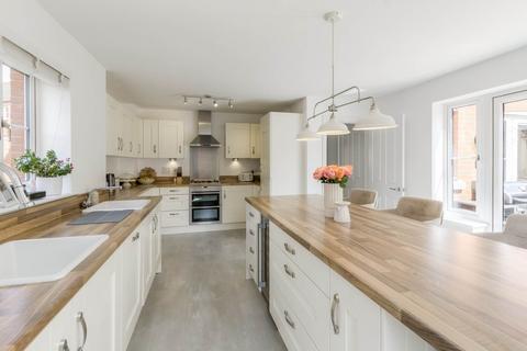 4 bedroom detached house for sale, Glebe Road, Northampton NN7