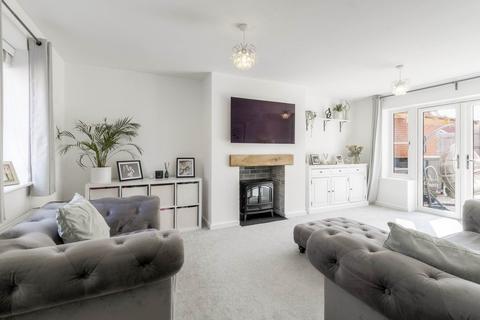 4 bedroom detached house for sale, Glebe Road, Northampton NN7