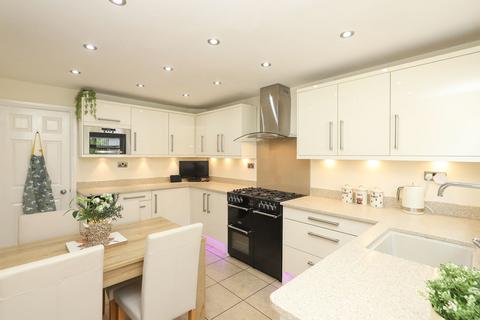 23 Roddis Close, Dinnington, Sheffield, S25 2XH