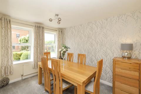 23 Roddis Close, Dinnington, Sheffield, S25 2XH