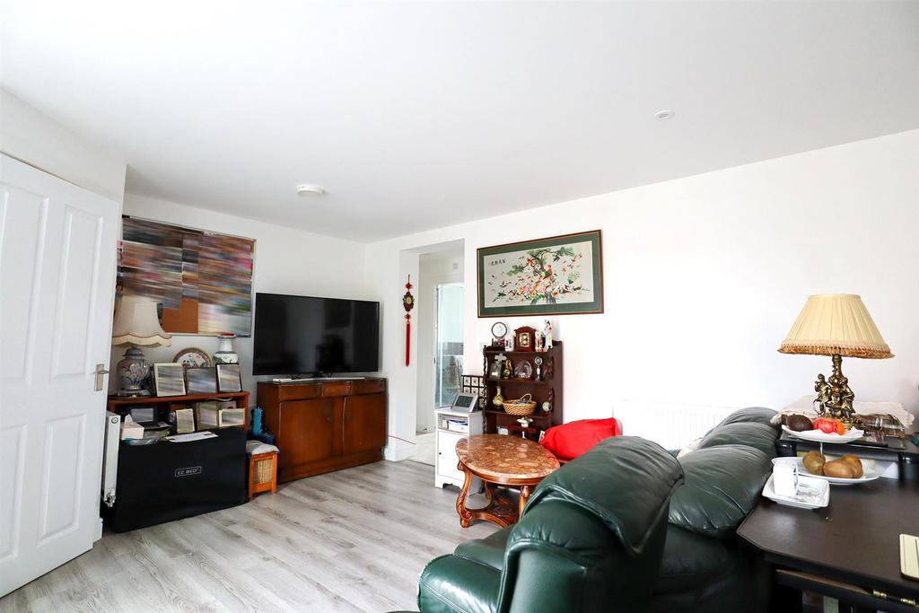 Living area.jpg